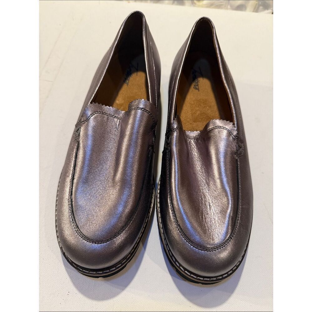 Trotters Metallic Pewter Leather Slip-On Loafers